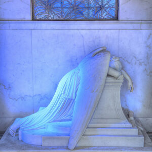 Weeping angle statue in New Orleans.