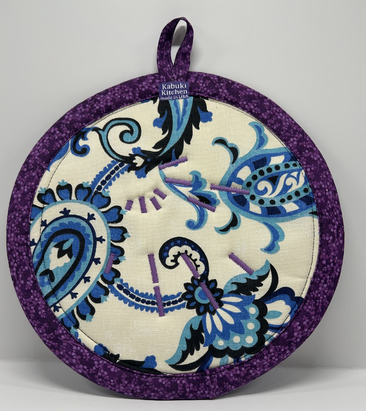 Reverse side of potholder.